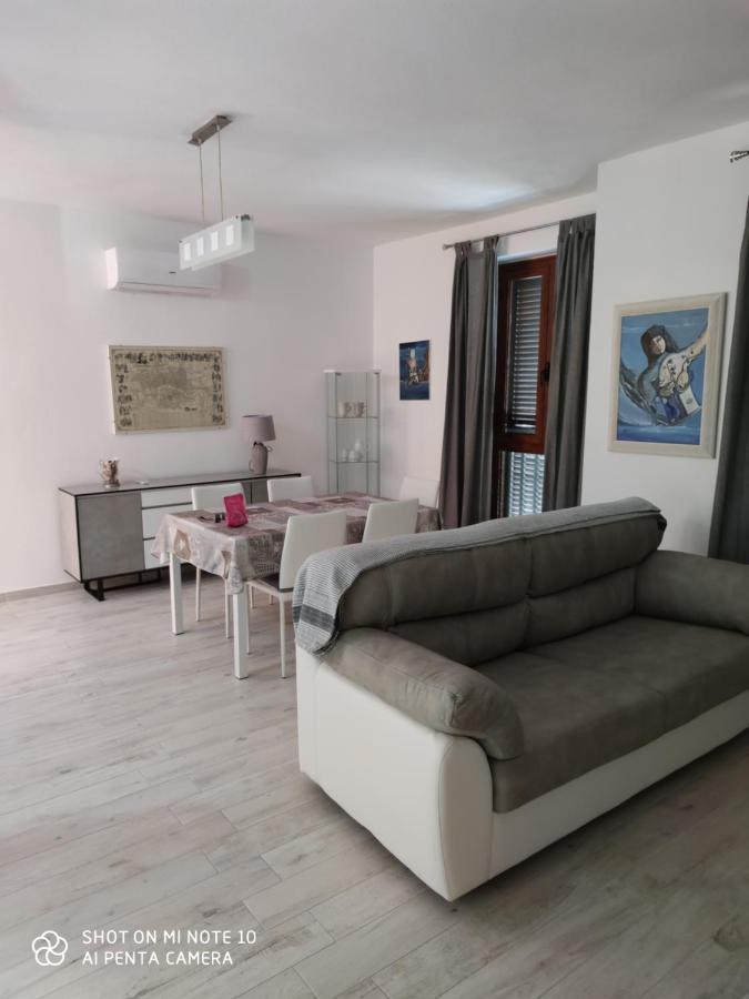 Appartamento Fronte Mare Palau Ngoại thất bức ảnh