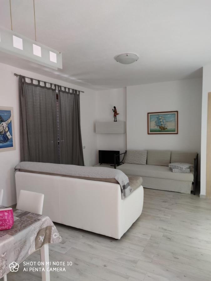 Appartamento Fronte Mare Palau Ngoại thất bức ảnh